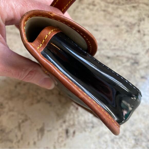 Dooney & Bourke Elba Flap Wristlet Black Patent Leather - Picture 6 of 13